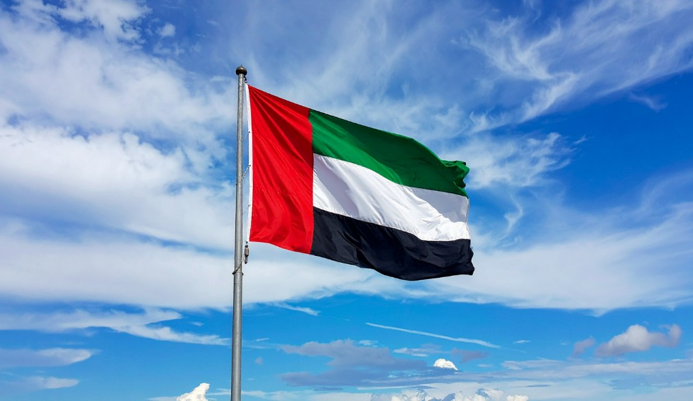 how to renew visit visa in uae​